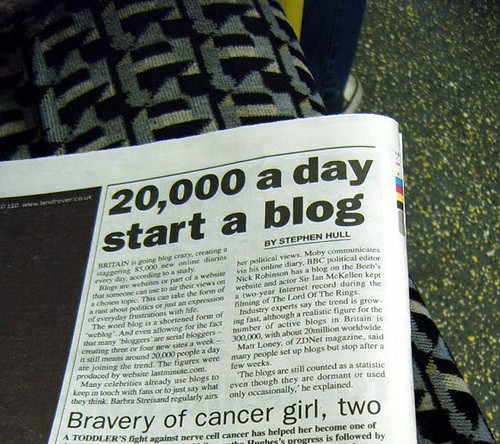 Britain Going Blog Crazy - Metro Article by Annie Mole blog photo