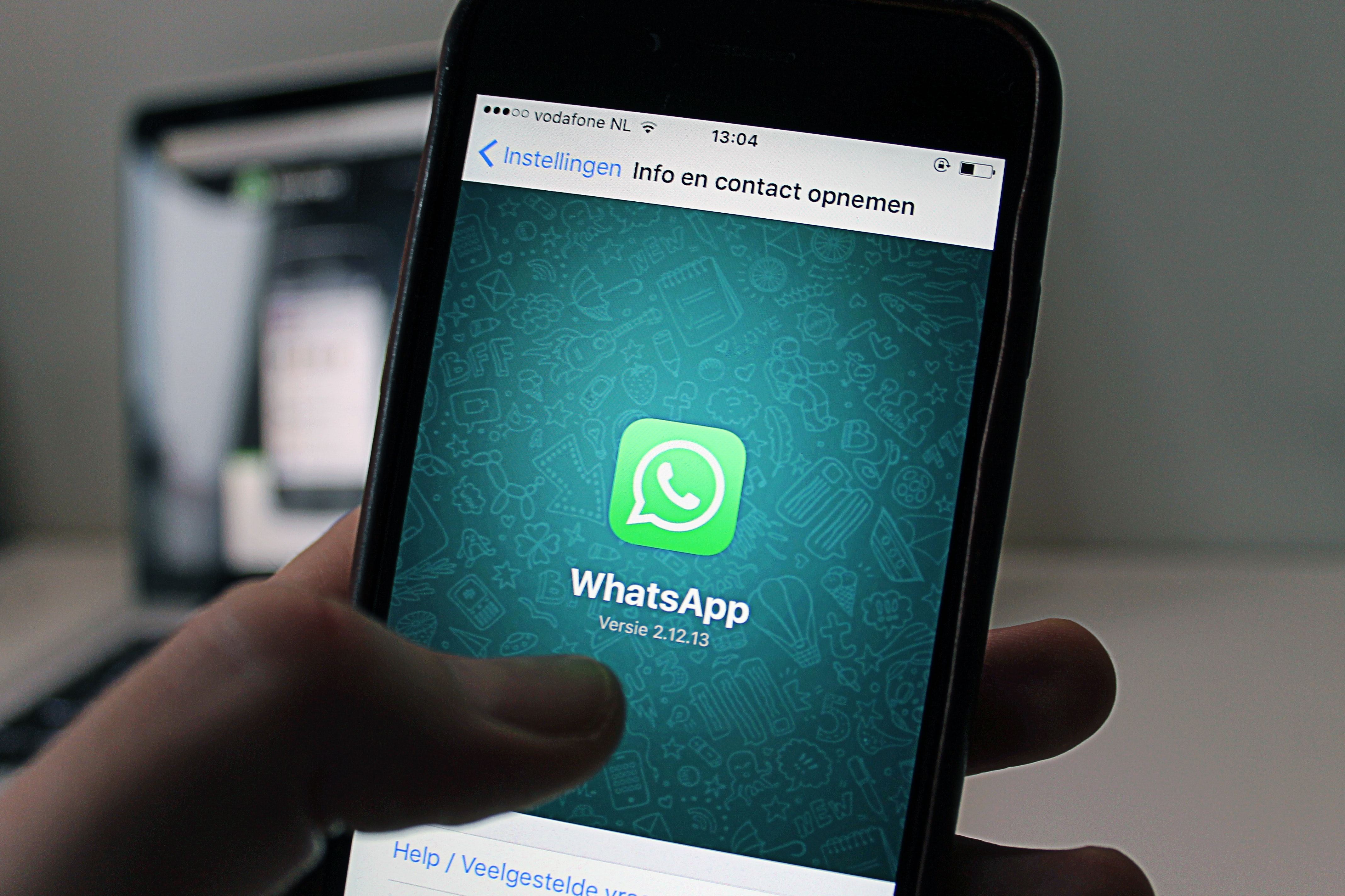 Cara Membuat Stiker Whatsapp Sendiri Dengan Mudah
